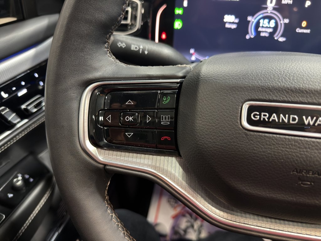 Used 2023 Jeep Grand Wagoneer L 4WD image 35
