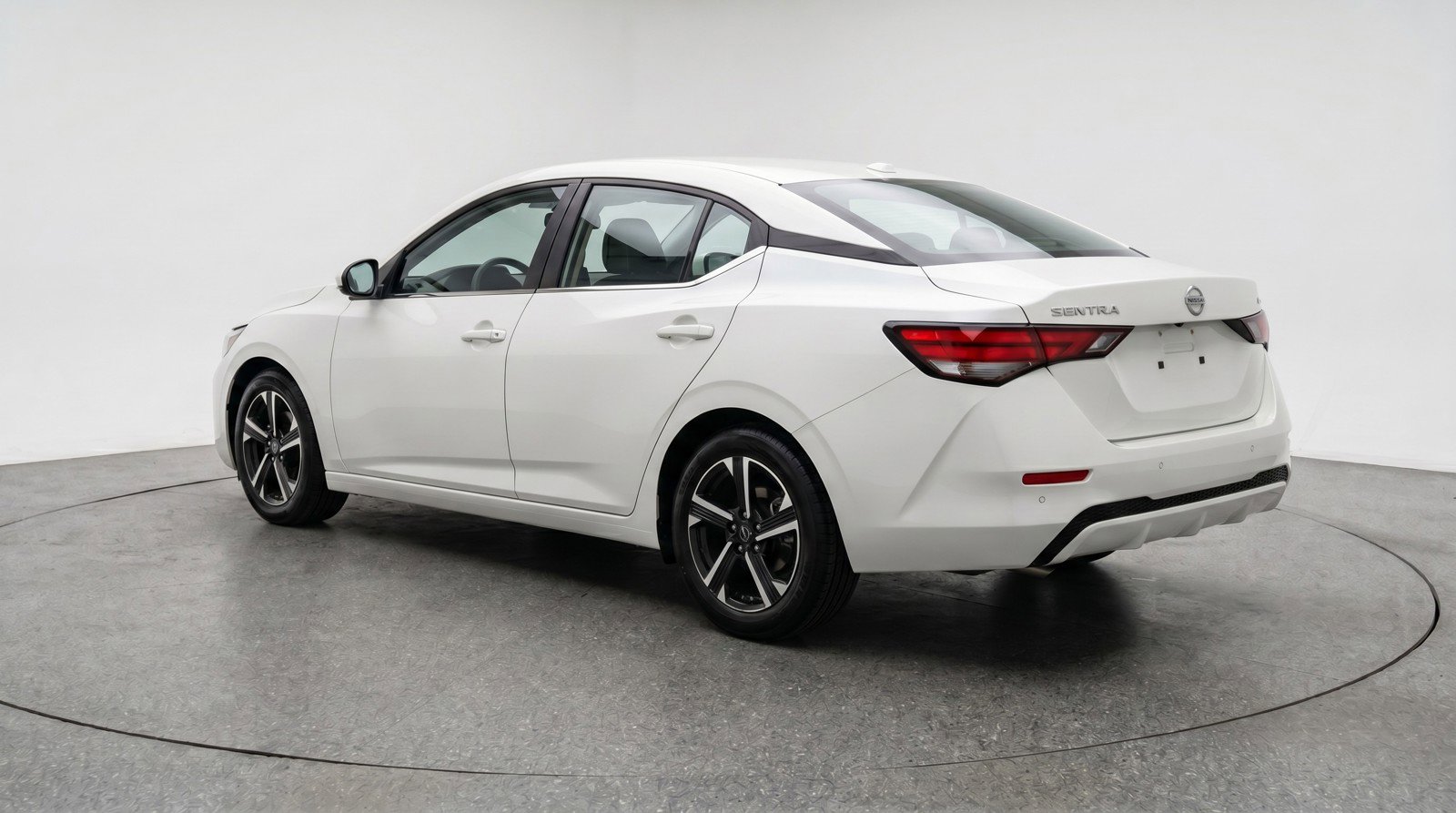 Used 2025 Nissan Sentra SV FWD image 6