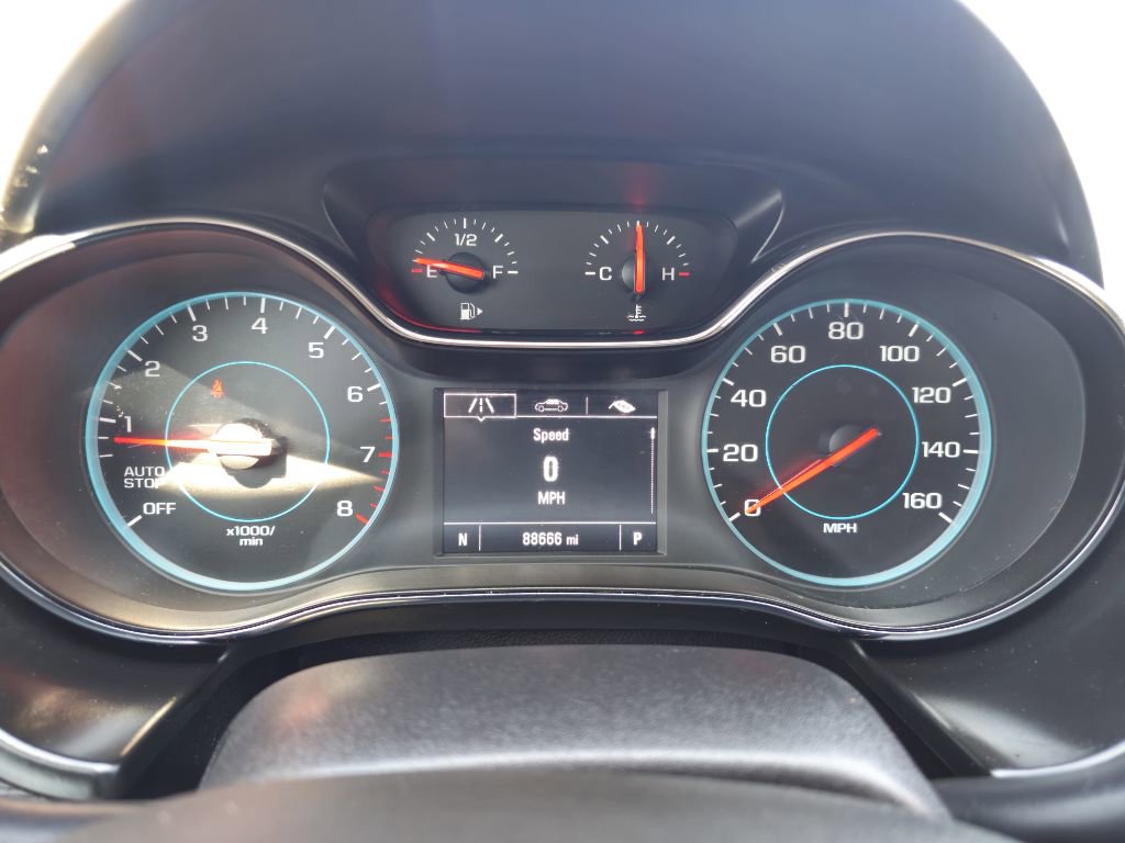 Used 2017 Chevrolet Cruze LT image 36