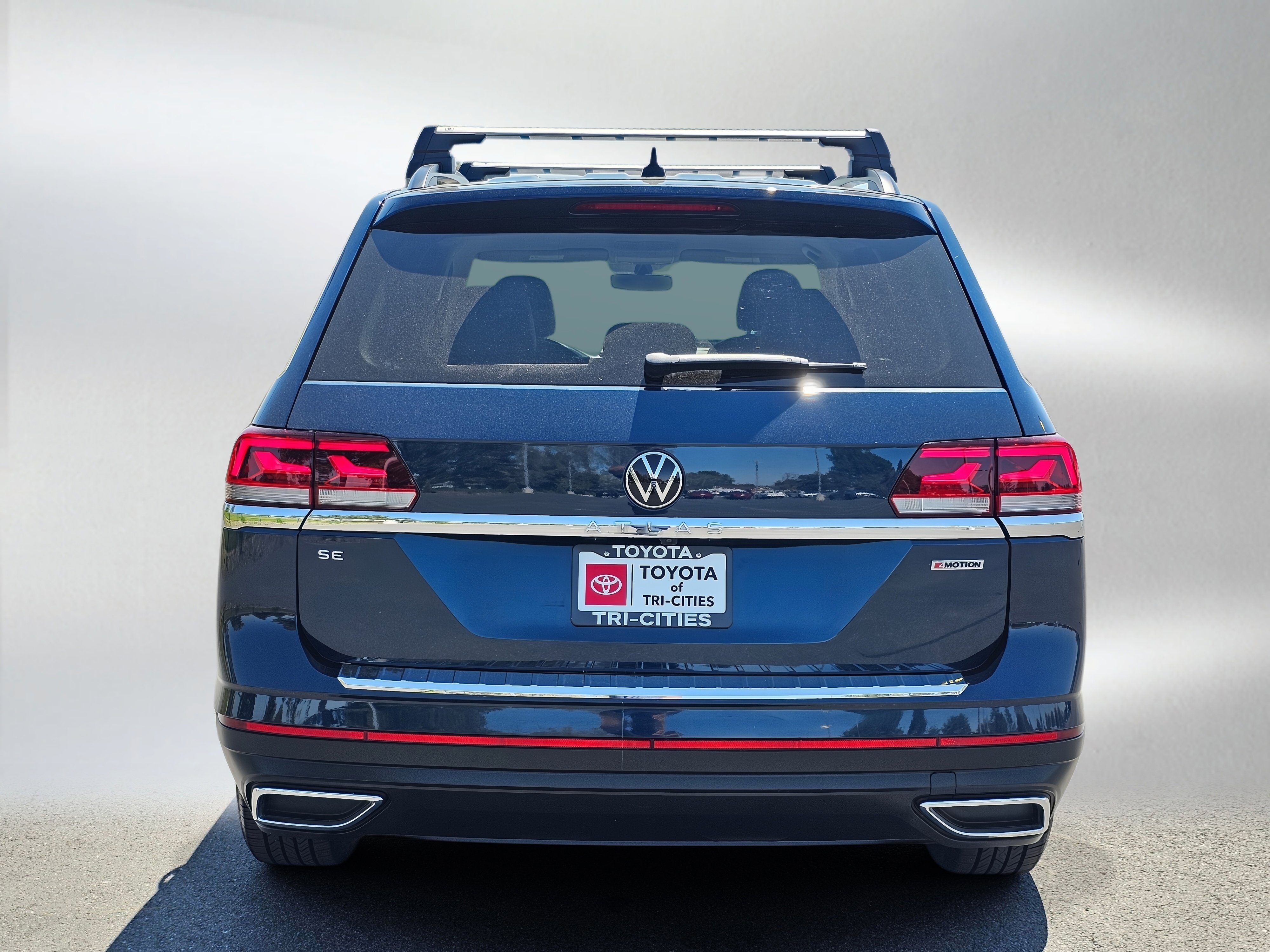 Used 2021 Volkswagen Atlas SE AWD/4WD image 4