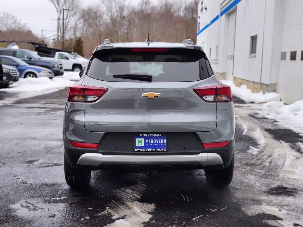 New 2026 Chevrolet TrailBlazer LT w/ Driver Confidence Package FWD image 4