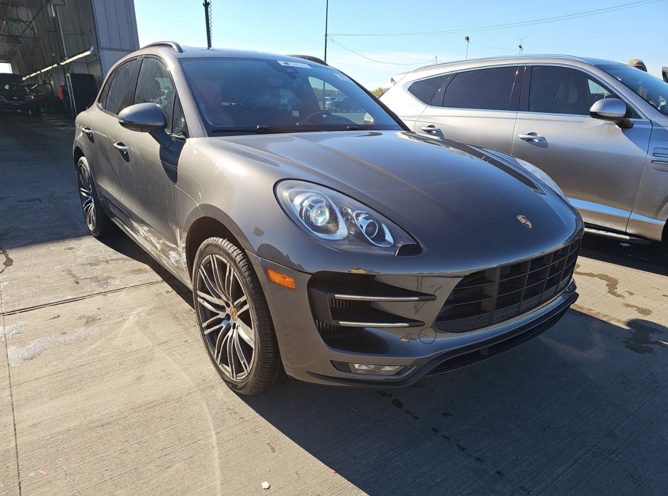 Used 2016 Porsche Macan Turbo image 3