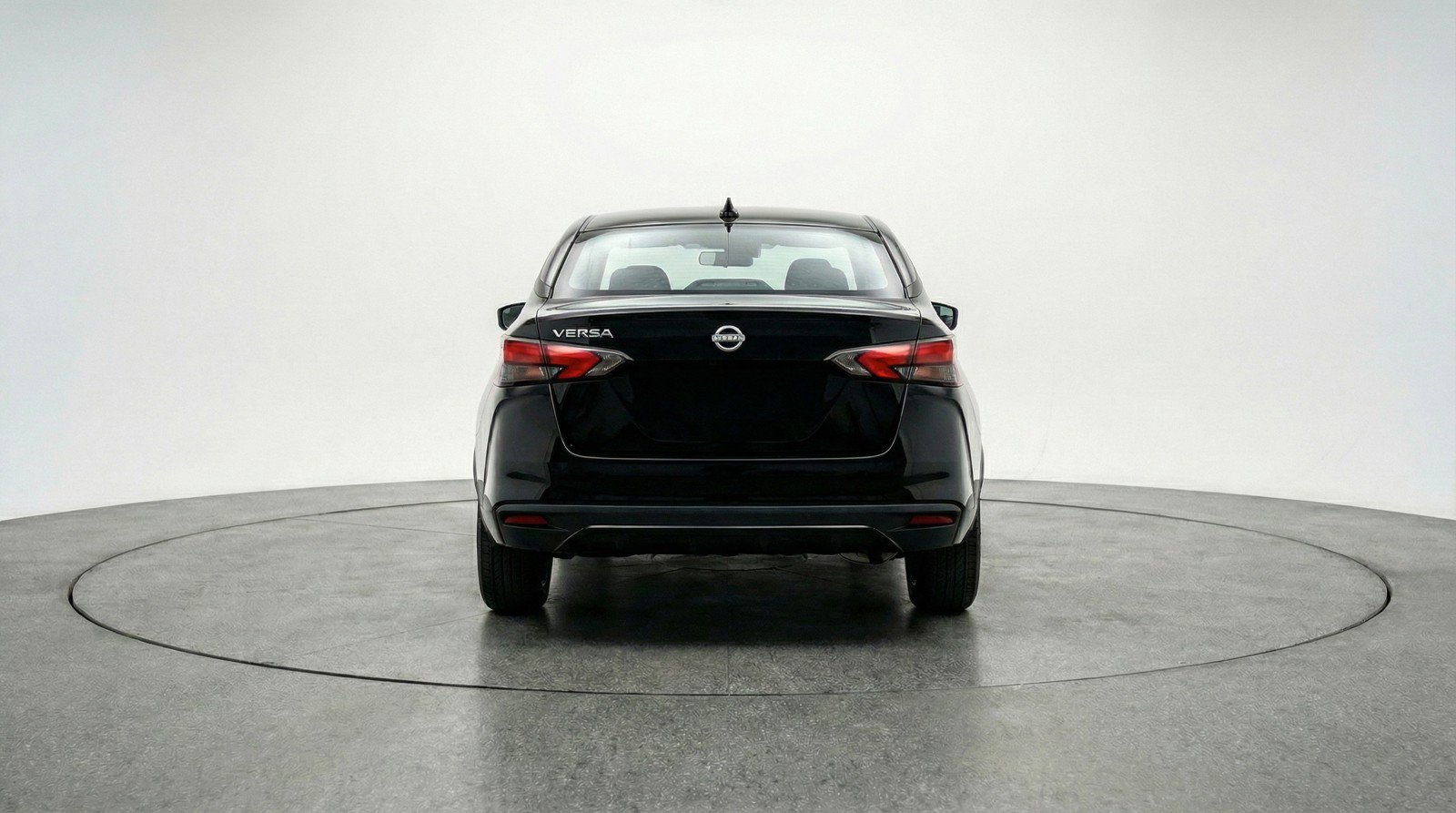 Used 2025 Nissan Versa SV image 7