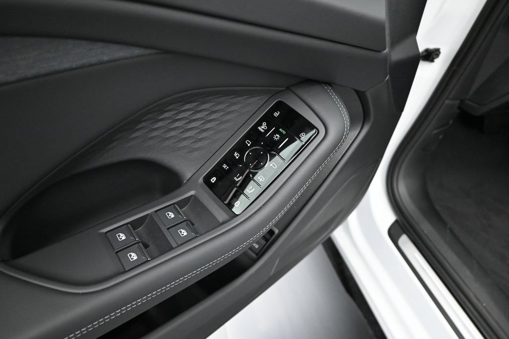 New 2026 Audi A6 Premium Plus AWD/4WD image 6