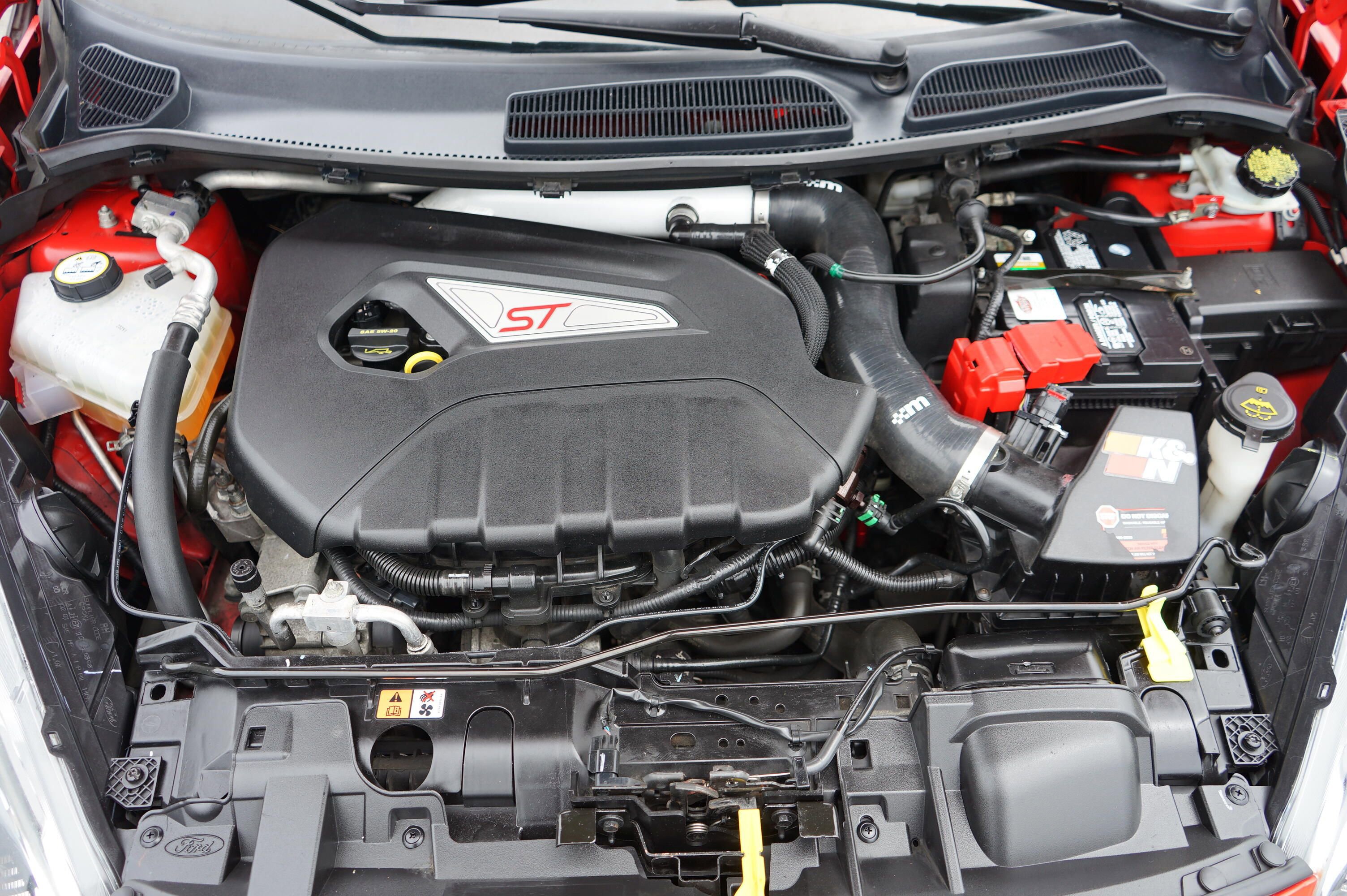 Used 2016 Ford Fiesta ST FWD image 9