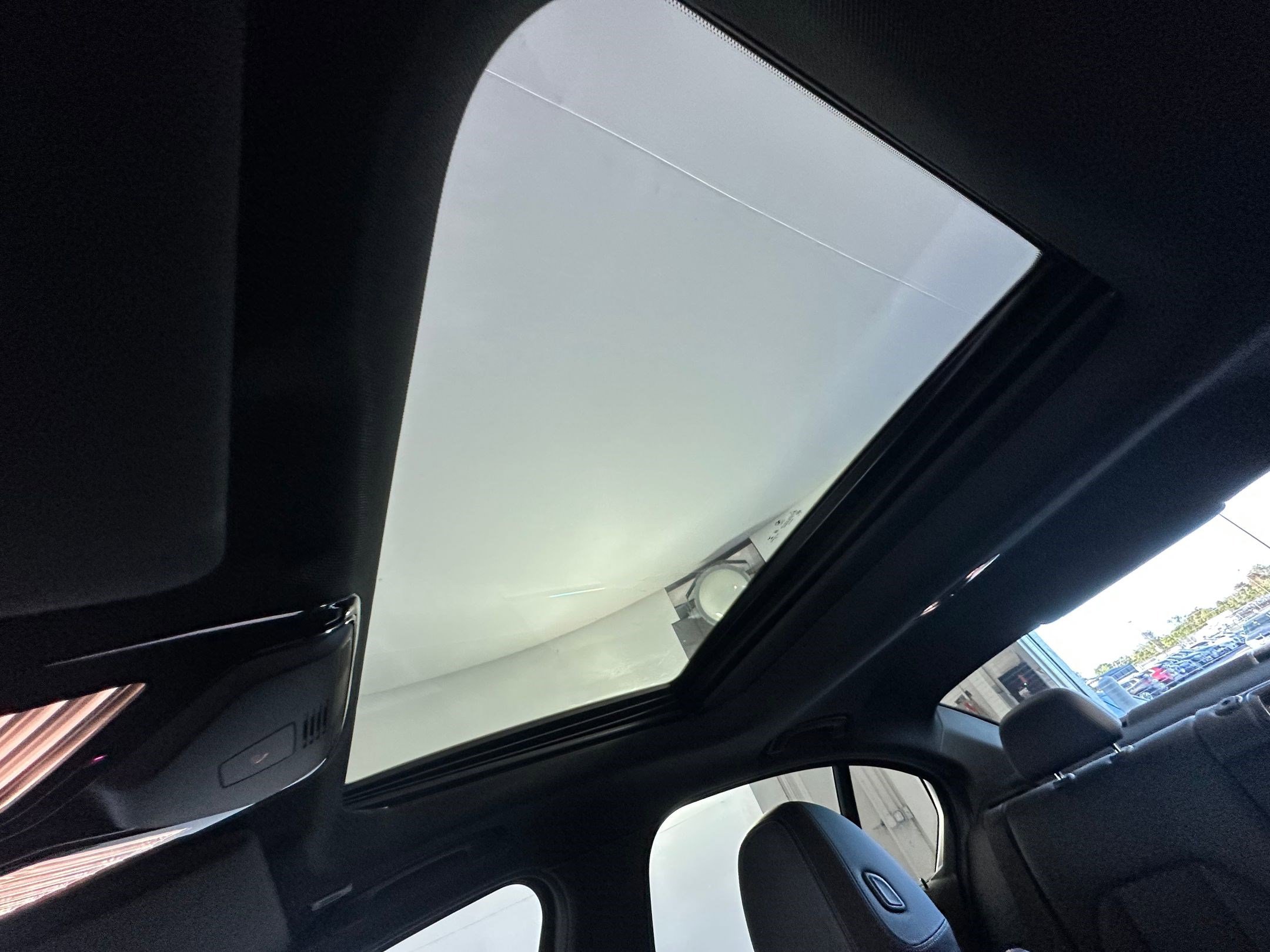 Certified 2023 BMW 330i Sedan w/ M Sport Package image 12