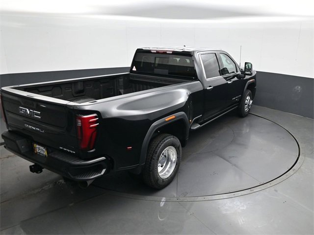 New 2026 GMC Sierra 3500 Denali Ultimate image 17
