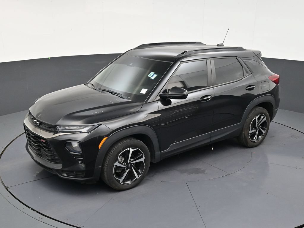 Used 2022 Chevrolet TrailBlazer RS w/ Sun and Liftgate Package FWD image 9