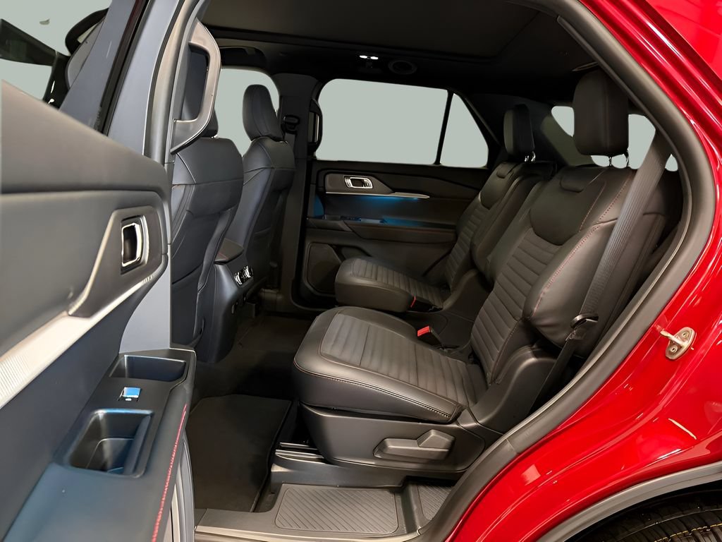 New 2026 Ford Explorer ST-Line w/ ST-Line Street Pack AWD/4WD image 11