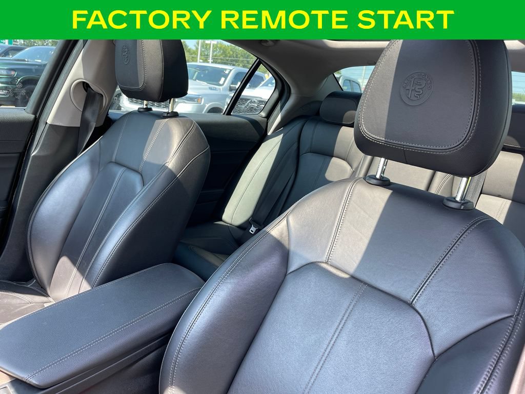 Used 2019 Alfa Romeo Giulia Ti AWD/4WD image 12