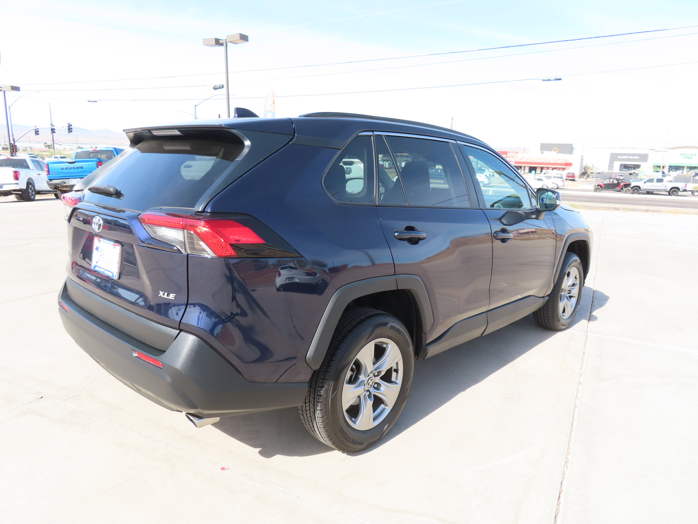 Used 2024 Toyota RAV4 XLE FWD image 6