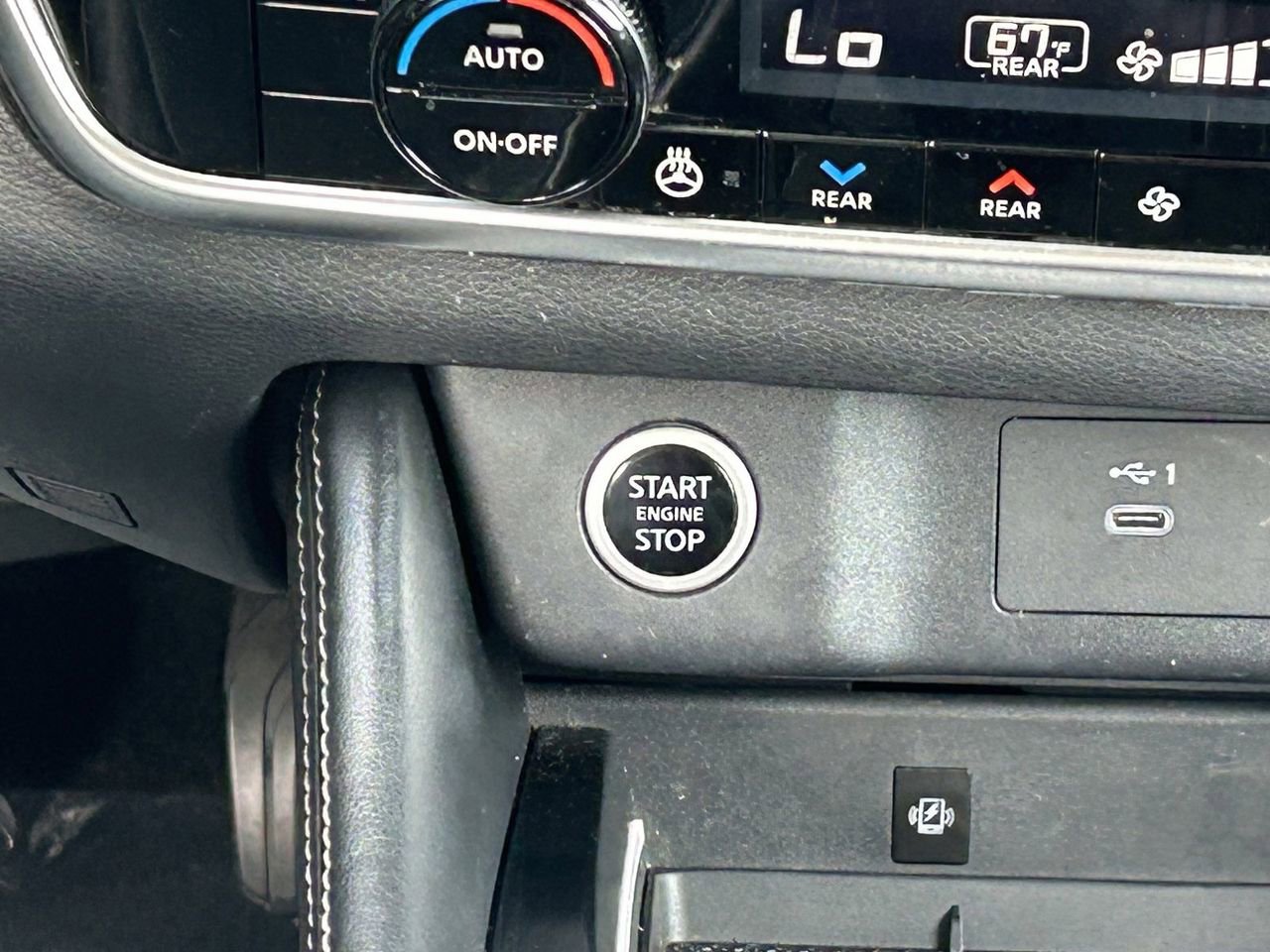 Certified 2023 Nissan Rogue Platinum w/ Platinum Premium Package FWD image 23