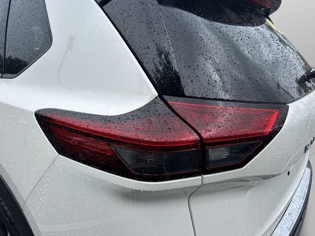 Used 2021 Nissan Rogue SL w/ Premium Package FWD image 14