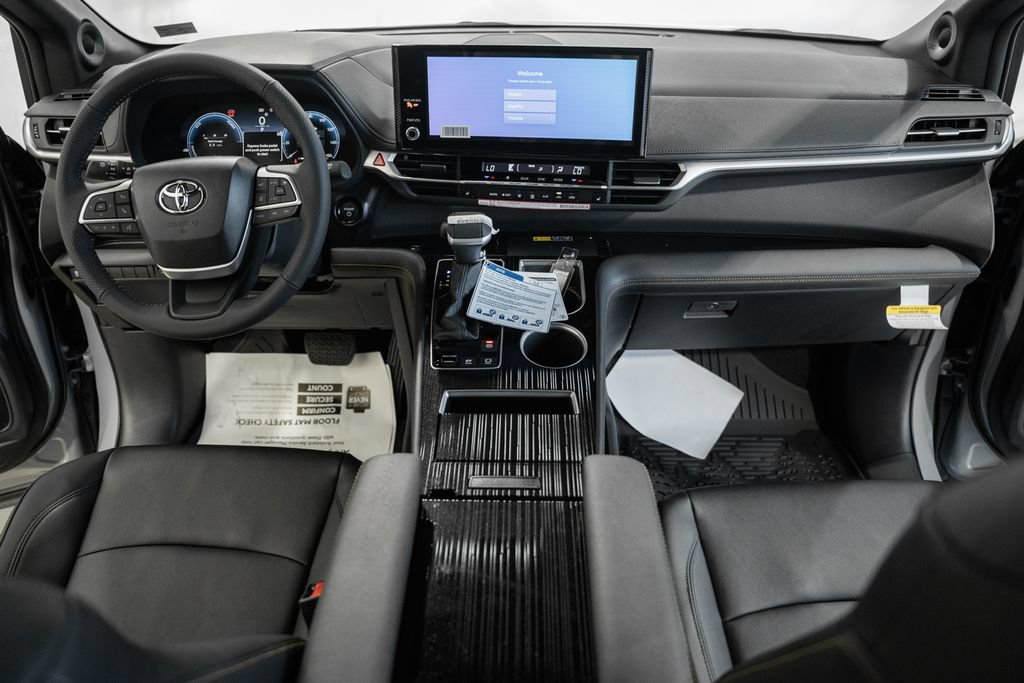 New 2026 Toyota Sienna XLE Woodland Edition AWD/4WD image 21