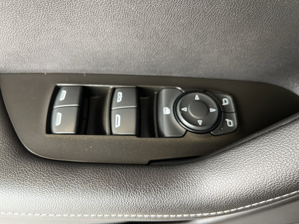 Used 2024 Chevrolet Blazer LT w/ Convenience Package FWD image 30