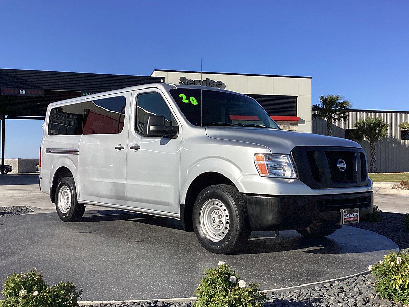Used 2020 Nissan NV 3500 S image 3