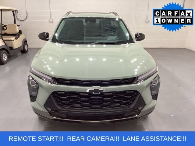 Used 2024 Chevrolet Trax ACTIV w/ Sunroof Package FWD image 2