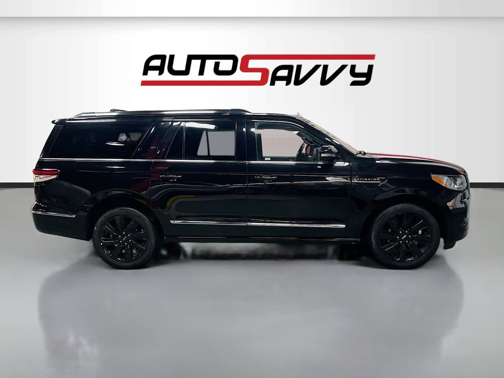 Used 2023 Lincoln Navigator L Reserve AWD/4WD image 8