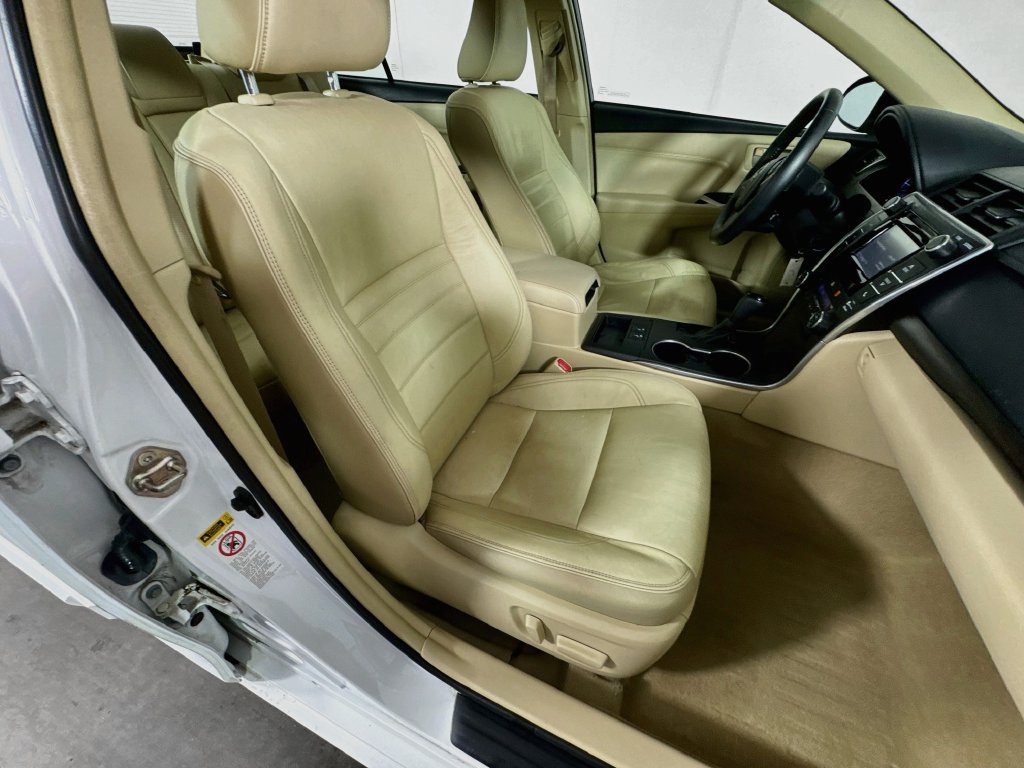 Used 2015 Toyota Camry XLE FWD image 33