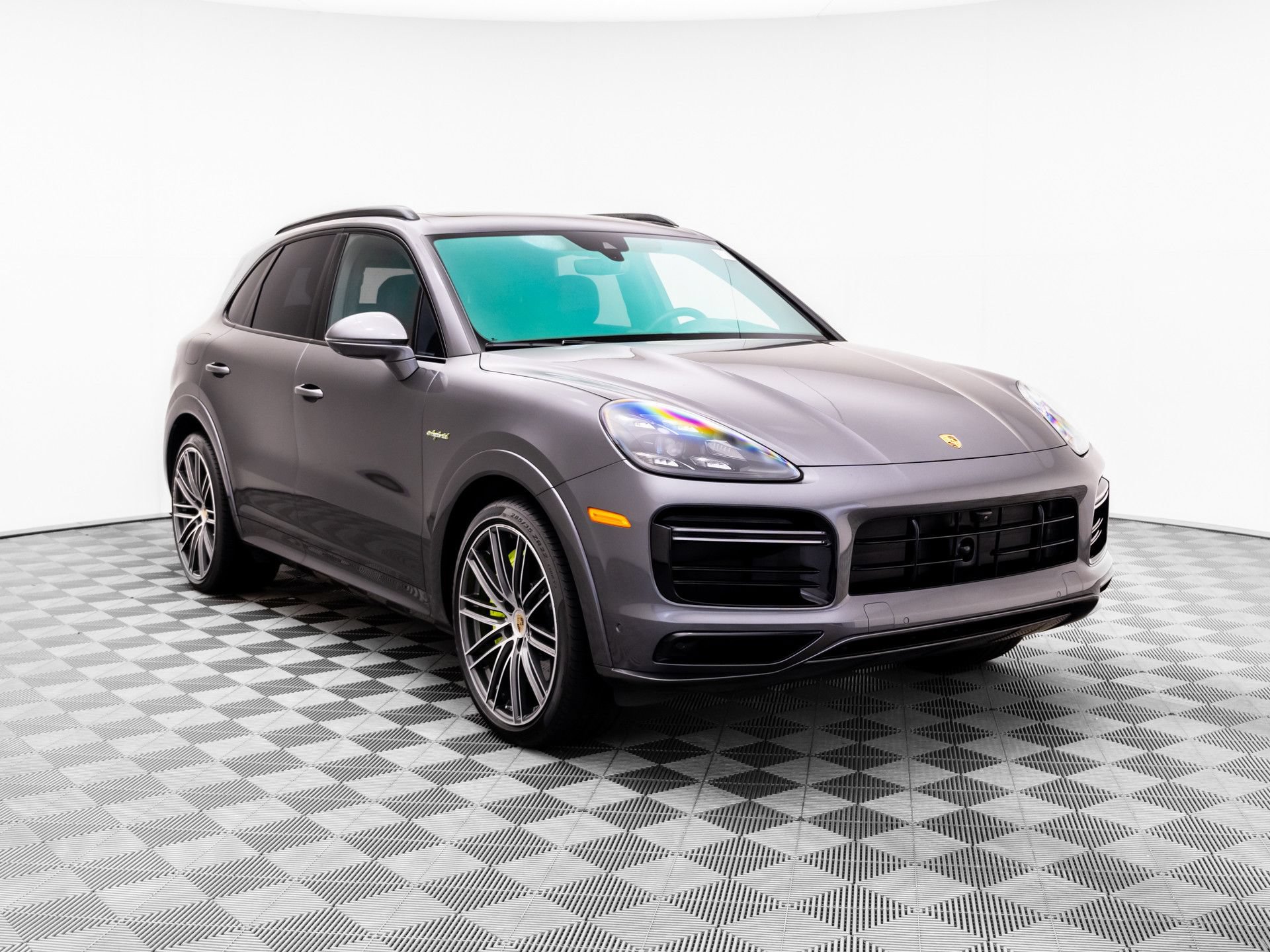 Used 2023 Porsche Cayenne Turbo S AWD/4WD image 6