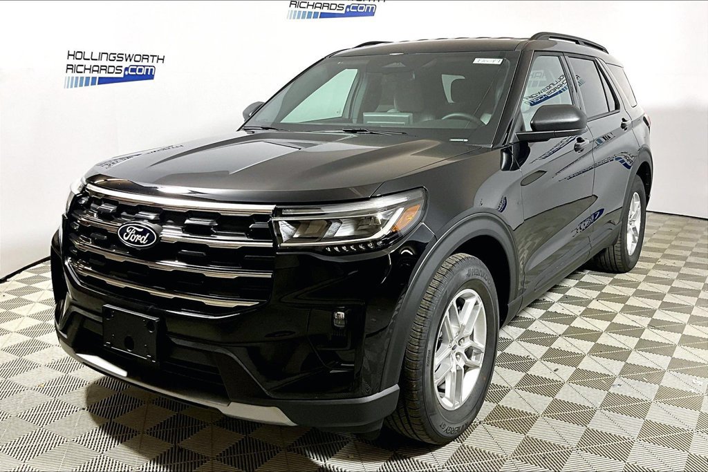 New 2027 Ford Explorer Active w/ Active Comfort Package RWD image 1