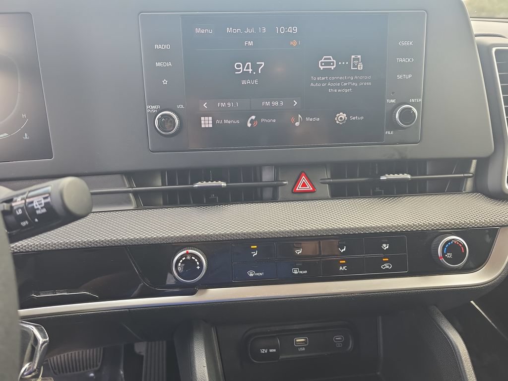 Used 2025 Kia Sportage LX FWD image 17