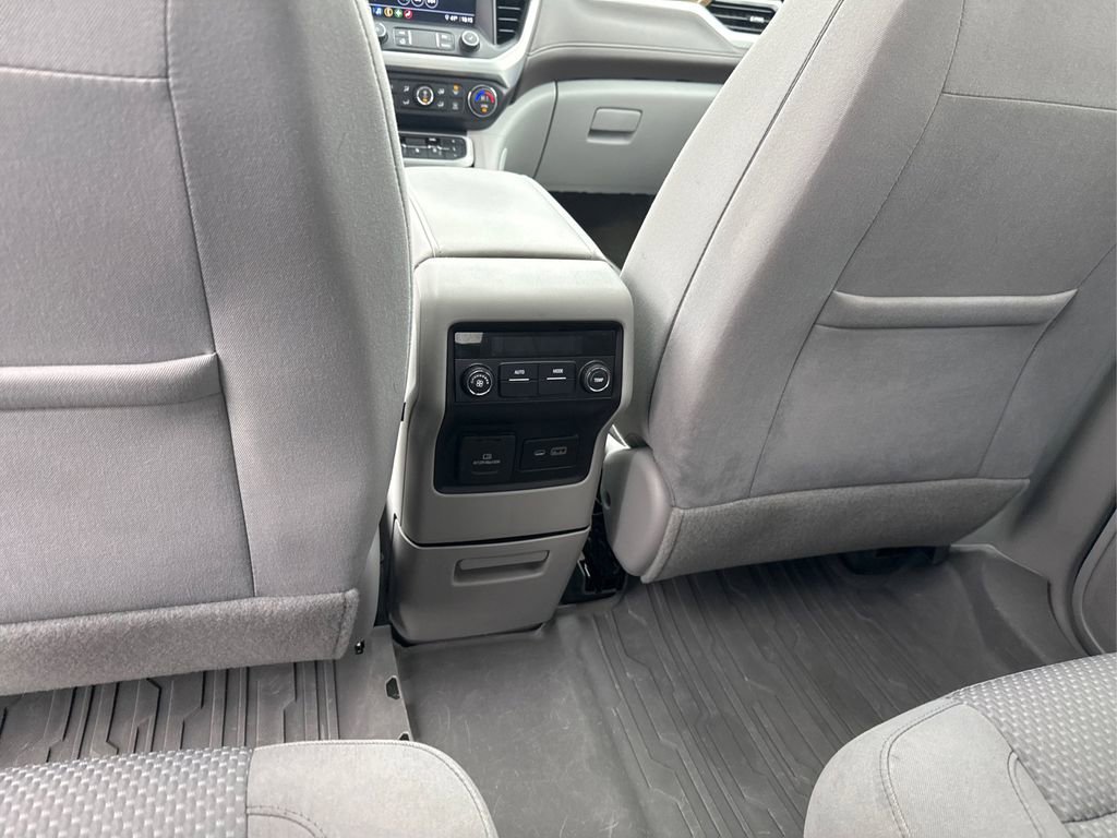 Used 2021 GMC Acadia SLE w/ Driver Convenience Package image 18