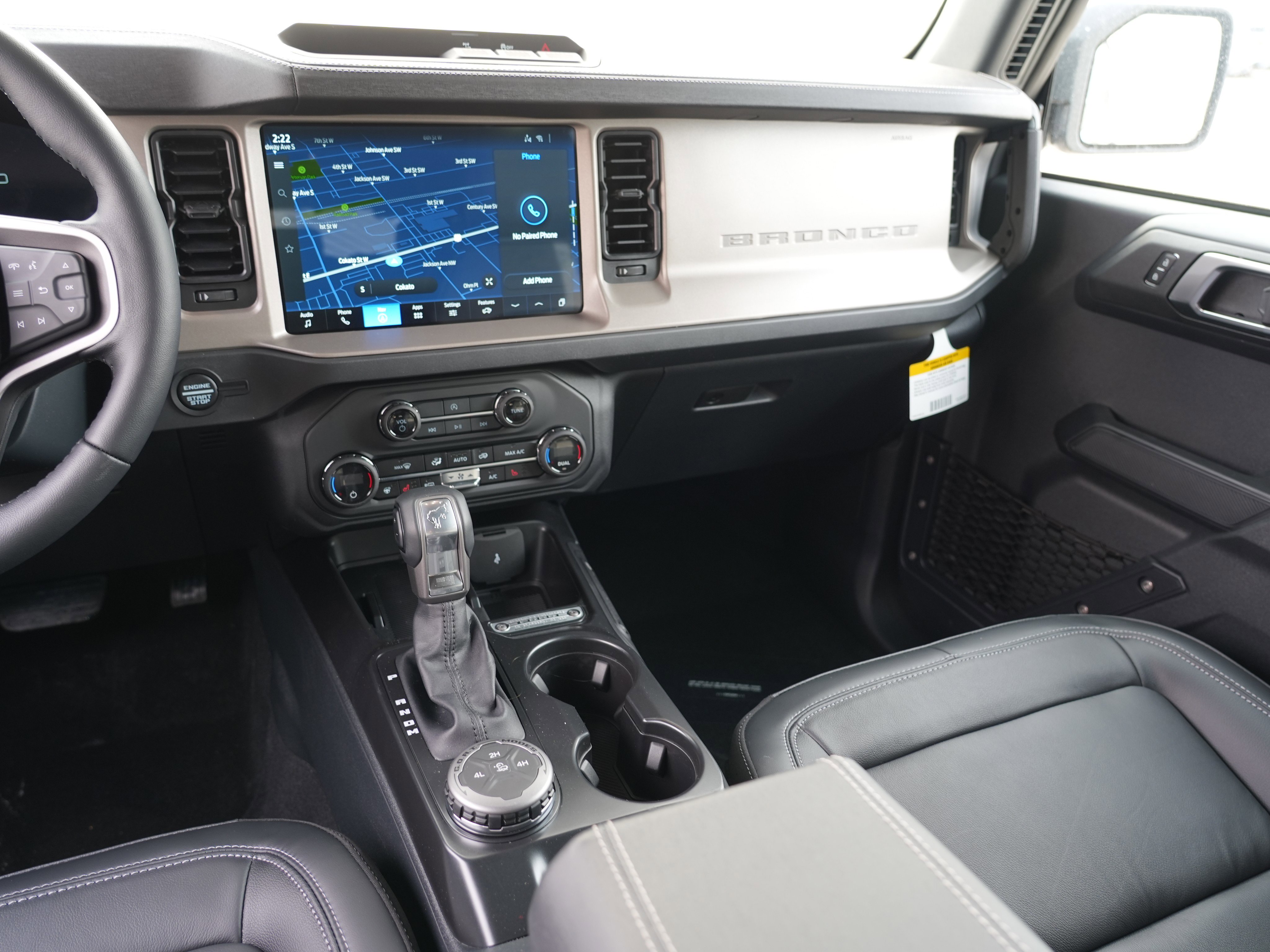 New 2025 Ford Bronco Outer Banks w/ Black Appearance Package image 20