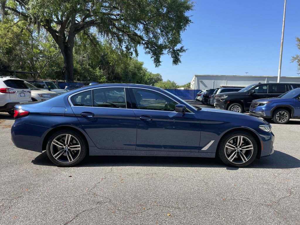 Used 2023 BMW 530i w/ Premium Package image 2