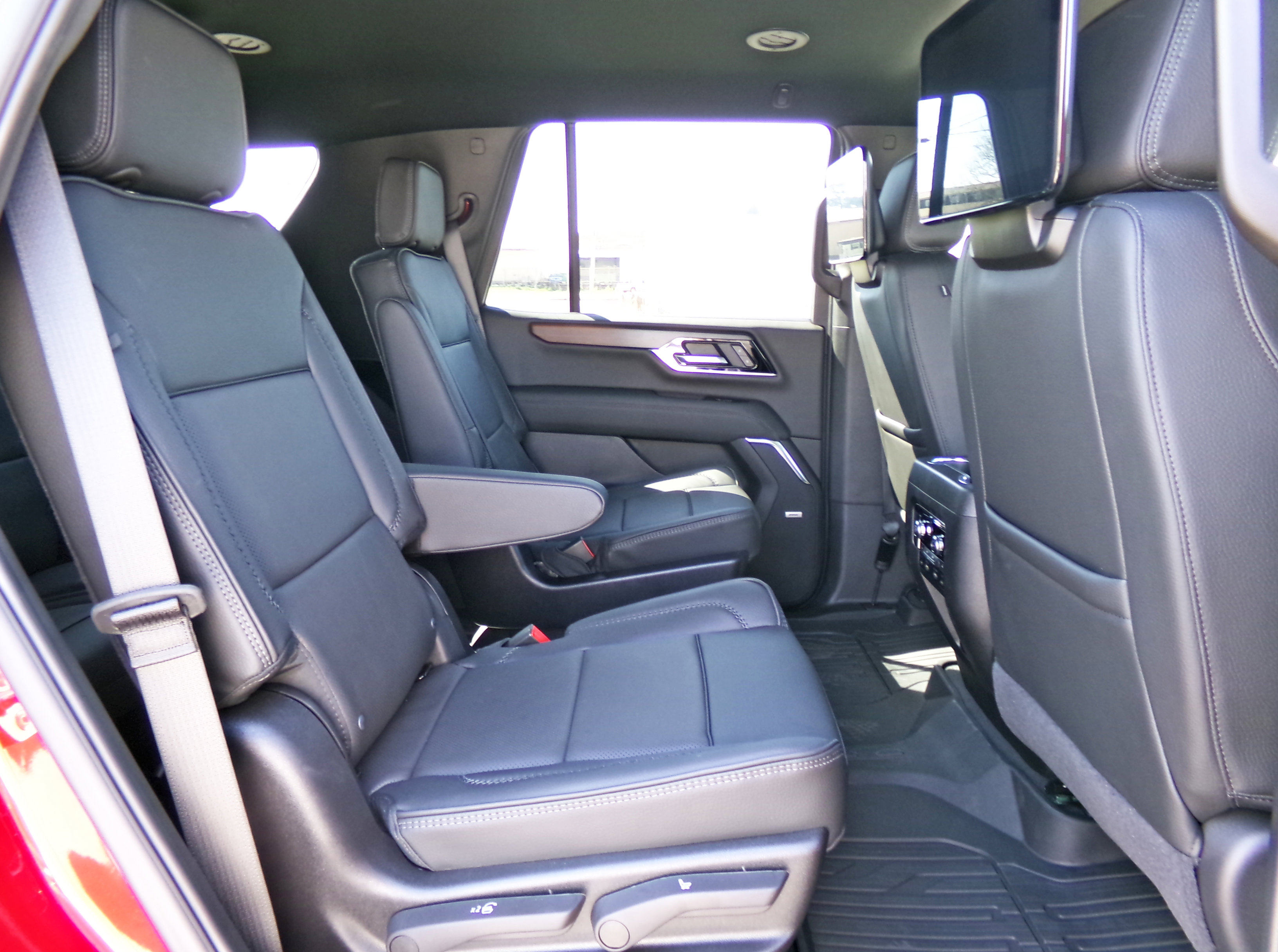 New 2026 GMC Yukon Denali image 17