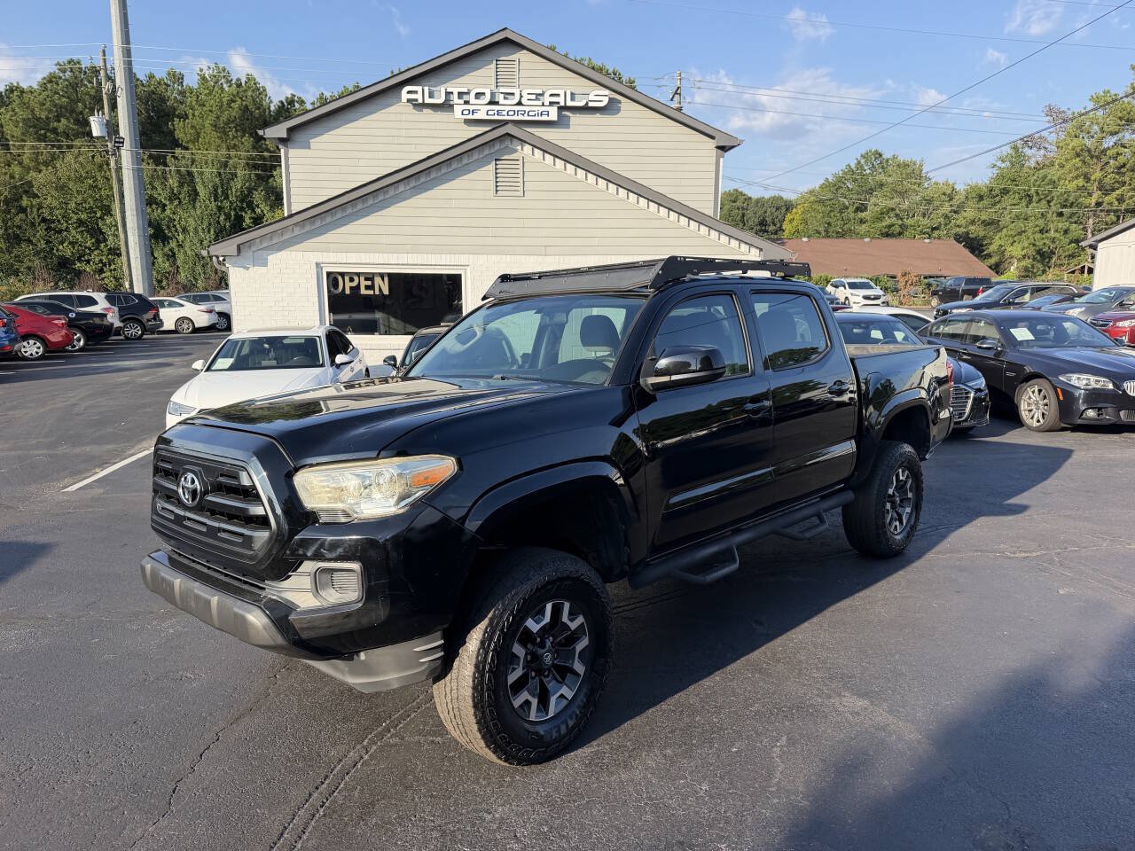 Used 2016 Toyota Tacoma SR w/ Towing Package AWD/4WD image 1