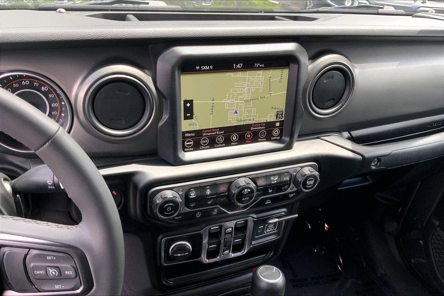Certified 2023 Jeep Gladiator Sport AWD/4WD image 5