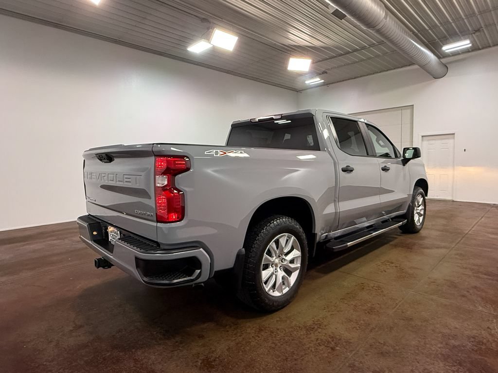 Used 2024 Chevrolet Silverado 1500 Custom AWD/4WD image 32