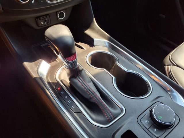 Used 2023 Chevrolet Traverse RS image 33