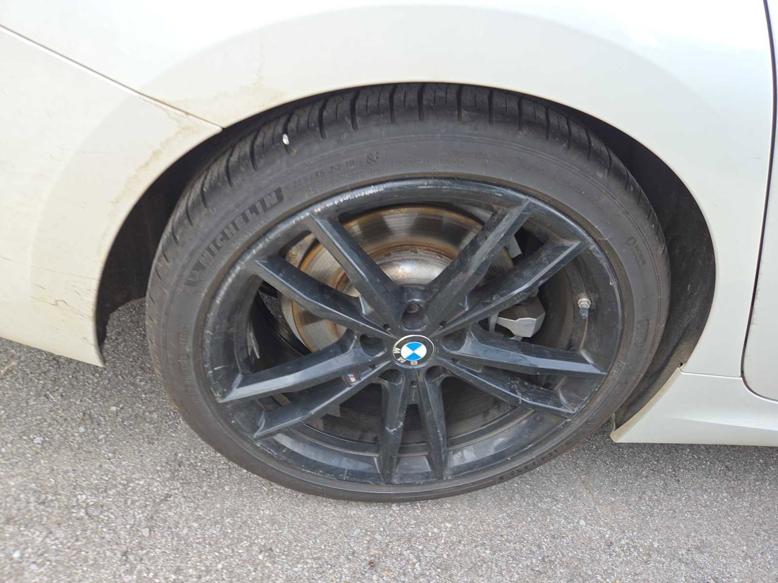 Used 2021 BMW 330i 330i w/ M Sport Package image 4