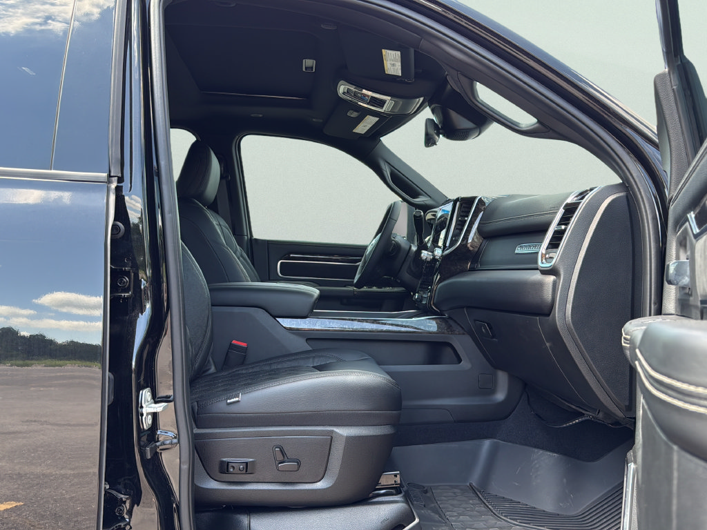 New 2025 RAM 3500 Laramie w/ Night Edition AWD/4WD image 12