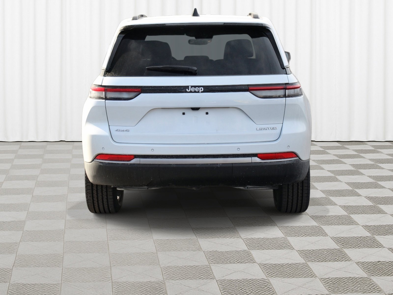 New 2026 Jeep Grand Cherokee Limited image 32