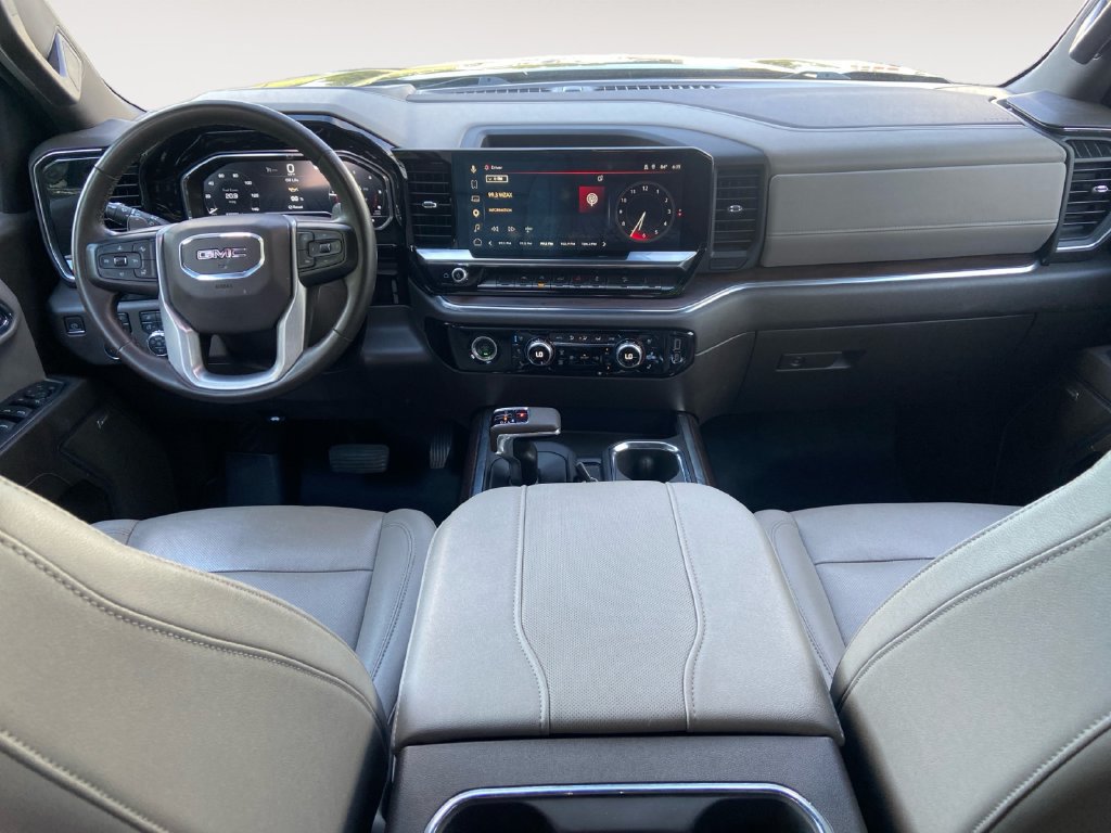 Used 2023 GMC Sierra 1500 SLT w/ SLT Premium Package AWD/4WD image 10