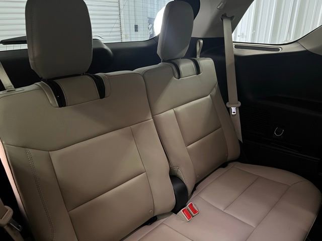 Used 2020 Ford Explorer XLT w/ Equipment Group 202A image 21