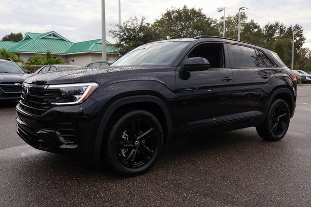 New 2026 Volkswagen Atlas Cross Sport SEL R-Line image 3