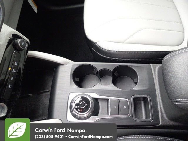 New 2025 Ford Escape SE w/ PHEV Premium Package image 21