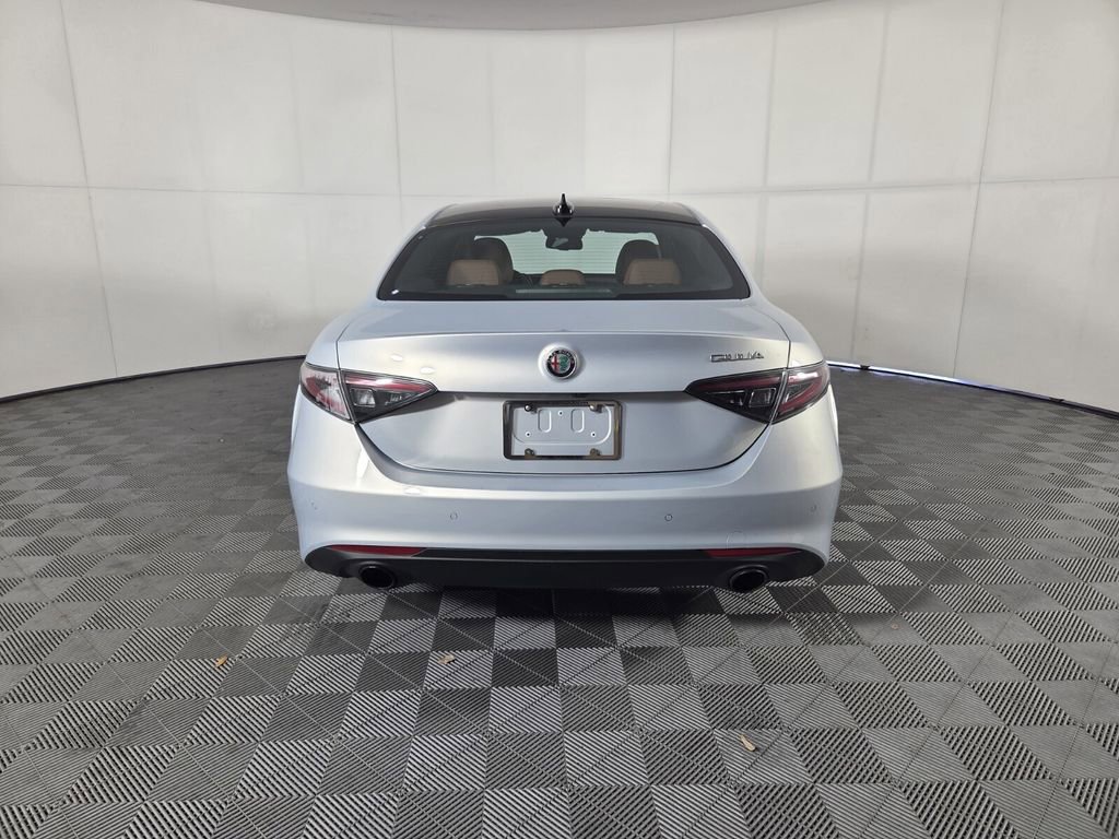 Used 2024 Alfa Romeo Giulia Ti w/ Active Assist Plus Package image 7