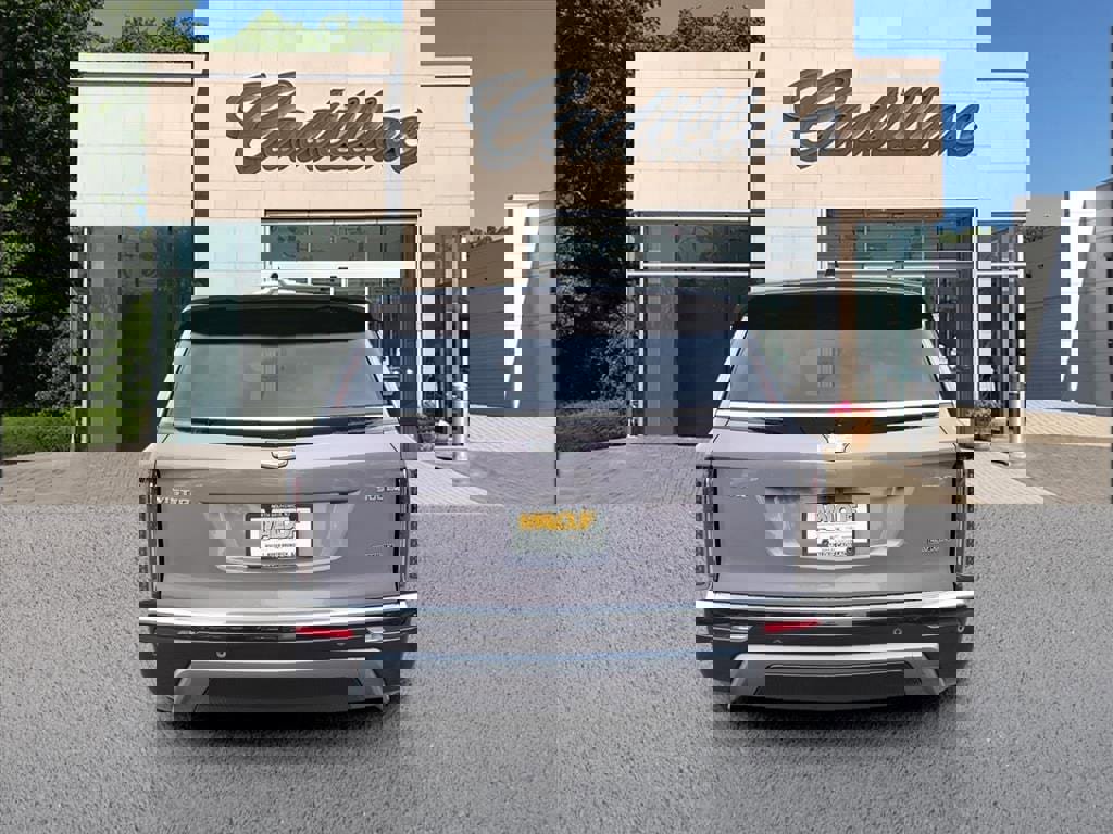 New 2026 Cadillac Vistiq Luxury w/ LPO, Floor Liner Package image 4