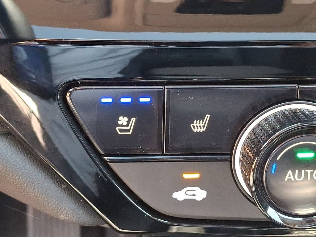 Used 2023 Honda Accord Touring image 25