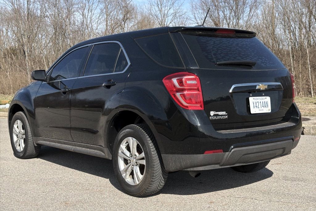 Used 2017 Chevrolet Equinox LS image 33