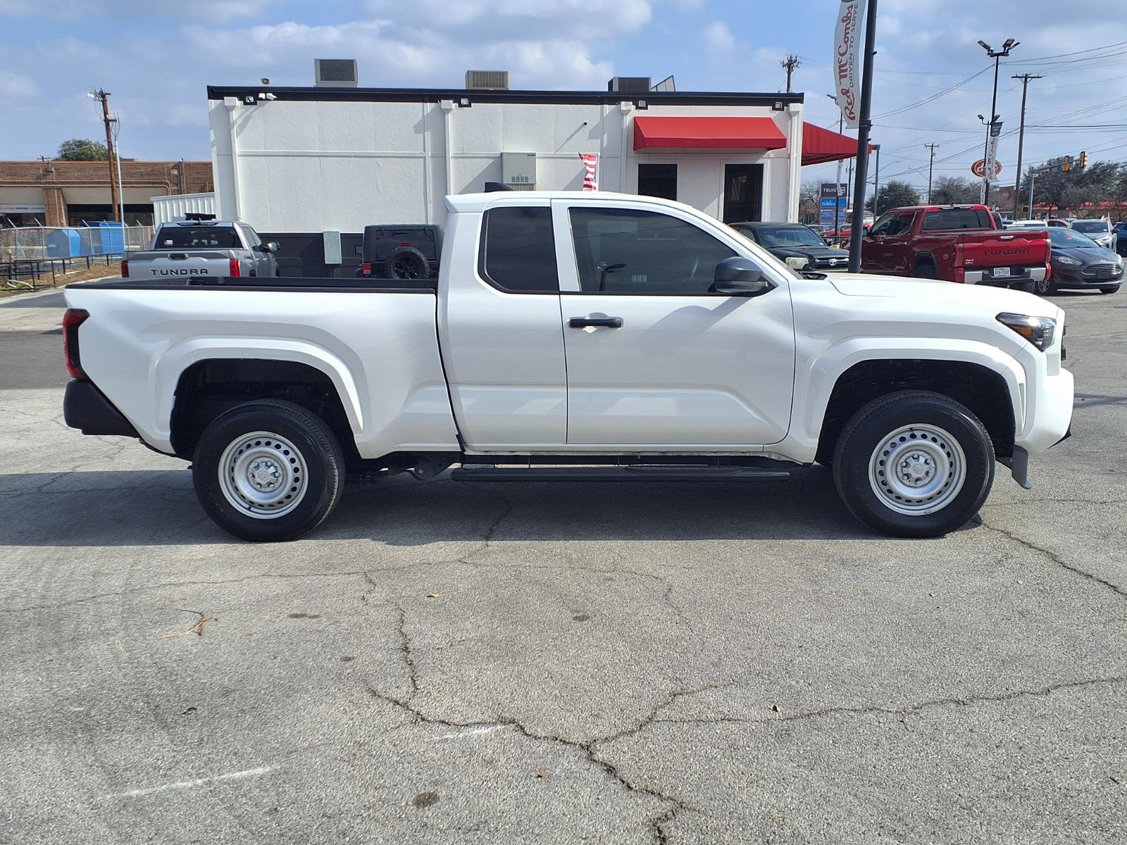 Used 2025 Toyota Tacoma SR image 4