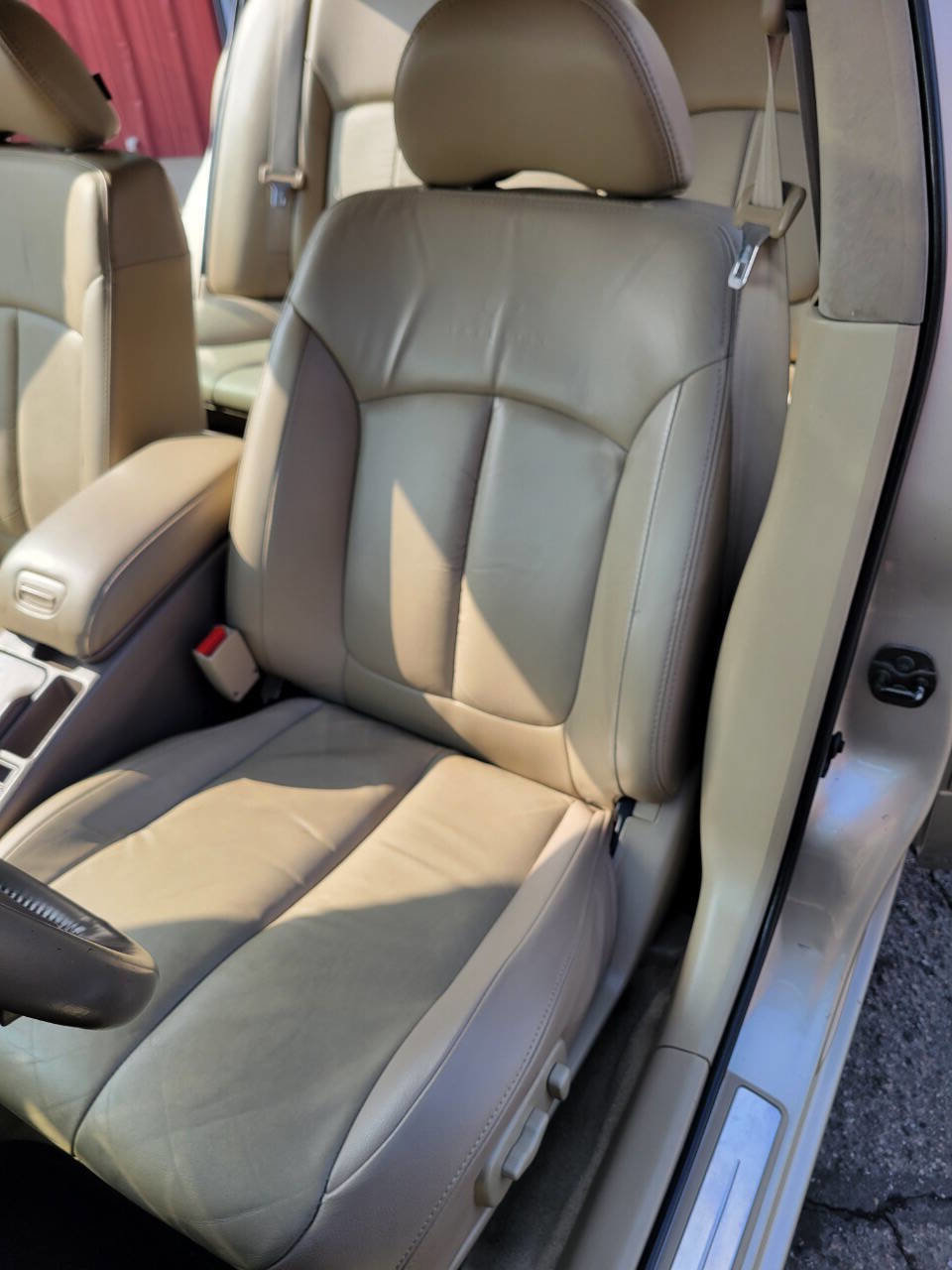 Used 2001 INFINITI I30 image 16