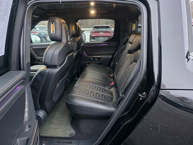 Used 2022 Rivian R1T Adventure image 17