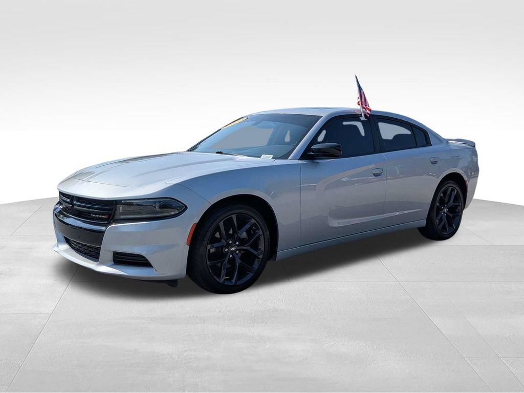 Used 2022 Dodge Charger SXT w/ Blacktop Package RWD image 7
