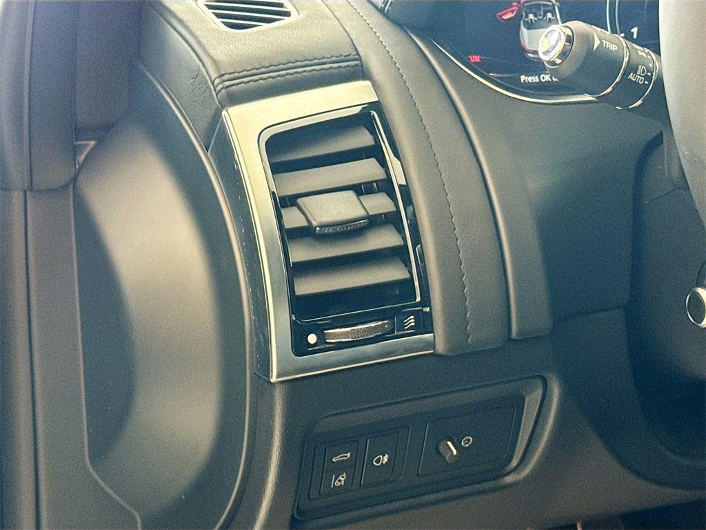 New 2024 Jaguar F-TYPE R-Dynamic image 10